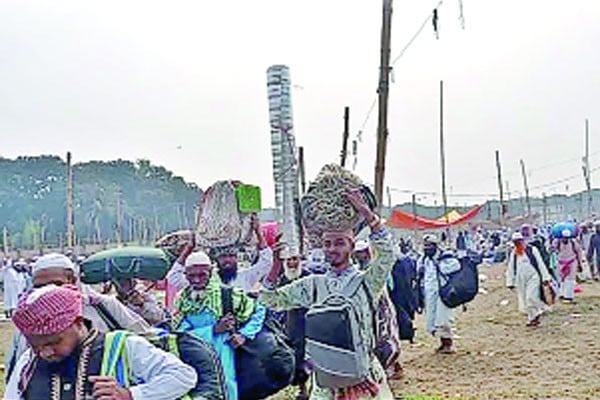 টঙ্গীতে দোয়া-মোনাজাতে শেষ হলো জোড় ইজতেমা