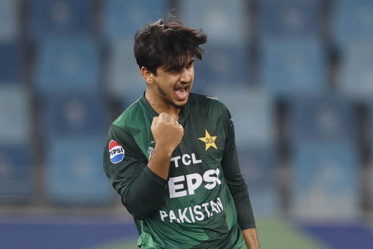 অলরাউন্ডার র‍্যাঙ্কিংয়ের আবারও শীর্ষে সাইম আইয়ুব