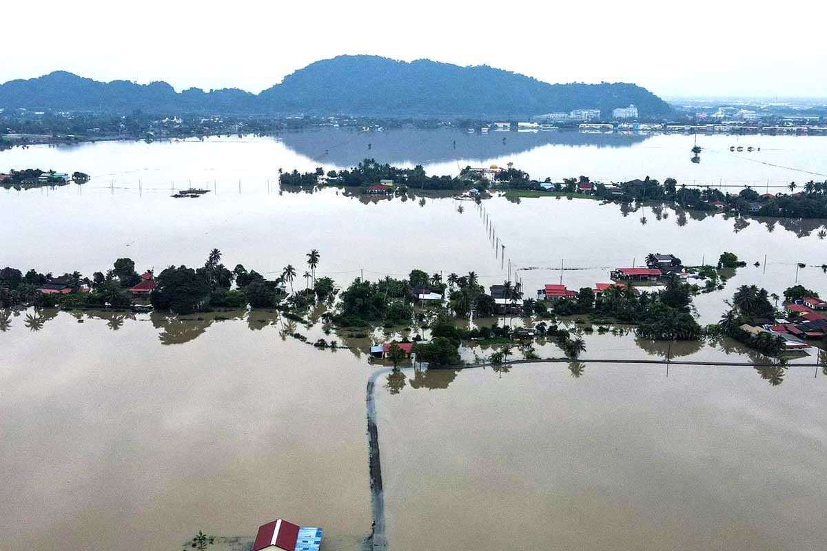 থাইল্যান্ডে বন্যায় মৃতের সংখ্যা বেড়ে ২৬৭