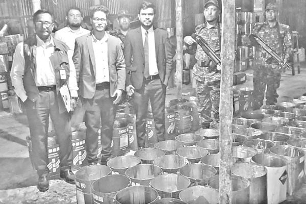 বিষাক্ত গুড়ে সয়লাব বাজার