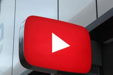 সোশ্যাল মিডিয়া নিষেধে শিশুদের ঝুঁকি বাড়বে: ইউটিউবের দাবি