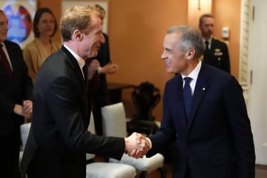 কার্নির মন্ত্রিসভায় রদবদল, ফিরলেন মার্ক মিলার