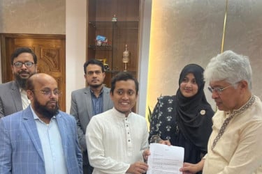 উর্দুভাষী জনগণের পুনর্বাসন ও শিক্ষা নিশ্চিতের দাবিতে স্মারকলিপি পেশ