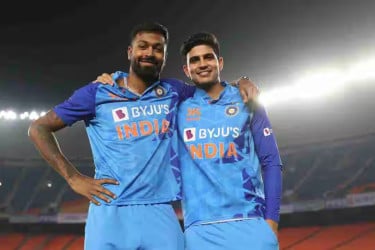 সাউথ আফ্রিকার বিরুদ্ধে টি-টোয়েন্টিতে ফিরছেন গিল ও হার্দিক