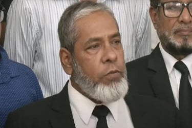 পান্নার পরিবর্তে হাসিনার পক্ষে রাষ্ট্রনিযুক্ত আইনজীবী হলেন আমির হোসেন