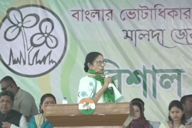 ধর্মীয় সম্পত্তিতে কাউকে হাত দিতে দেব না: মমতা ব্যানার্জি