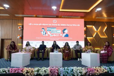 নারী ও কিশোরীদের প্রযুক্তিনির্ভর সহিংসতা প্রতিরোধে অনুষ্ঠান