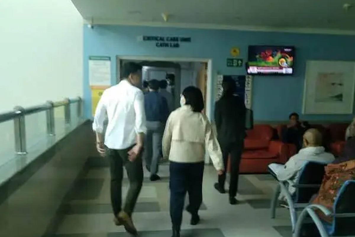 খালেদা জিয়ার চিকিৎসায় এভারকেয়ারের সিসিইউতে চীনের মেডিকেল টিম