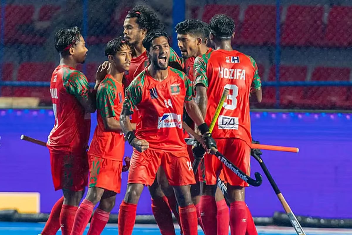 ওমানের জালে বাংলাদেশের ১৩ গোল