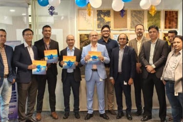 বার্জারের কালার কার্নিভাল উদ্বোধন