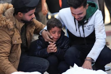 ইসরায়েলি হামলায় গাজায় শিশুসহ ৭ ফিলিস্তিনি নিহত