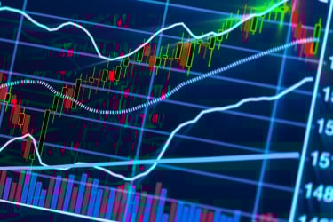 সূচকের ওঠানামায় পুঁজিবাজারে লেনদেন চলছে