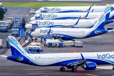 এক মাসে ১২০০ ফ্লাইট বাতিল ইন্ডিগোর!