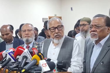 নির্বাচন বিলম্বিত হোক বিএনপি চায় না : নজরুল