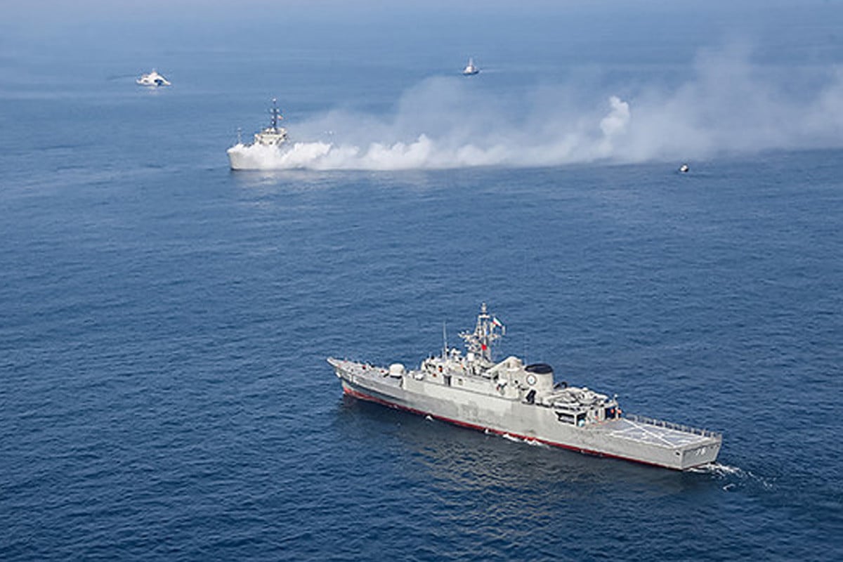 গালফ উপসাগরে ইরানের মহড়া, মার্কিন যুদ্ধজাহাজকে সতর্কবার্তা
