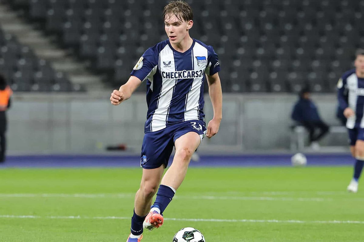 ‘নতুন টনি ক্রুস’—১৬ বছরের আইখর্নে জার্মানির ভরসা