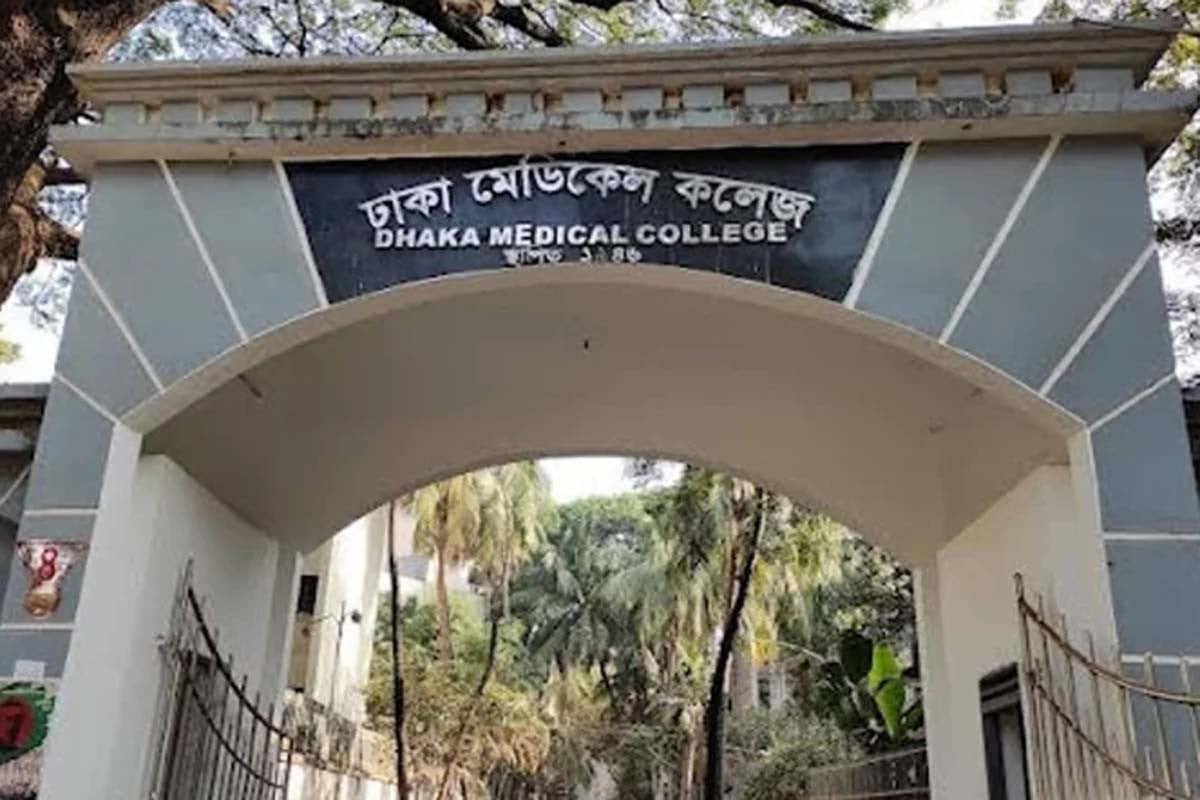 হাতিরঝিলে ছিনতাইকারীর ছুরিকাঘাতে যুবক আহত