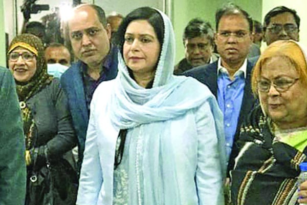 ডা. জুবাইদা রহমান দেশে ফিরলেন