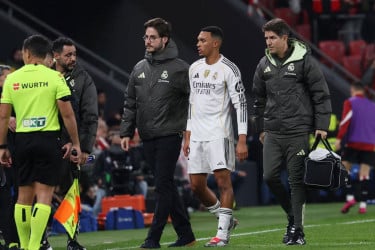 রিয়াল মাদ্রিদ শিবিরে বড় ধাক্কা