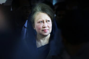 আজ নয়, খালেদা জিয়াকে লন্ডনে নেওয়া হতে পারে রবিবার