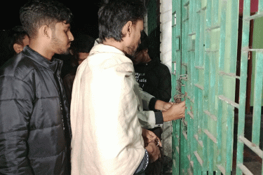 গাইবান্ধায় এনসিপির কার্যালয়ে তালা