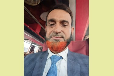 ৪০০ মাইল দূরে বদলি, ক্ষোভ প্রকাশ করে যা বললেন শিক্ষক নেতা কাশেম