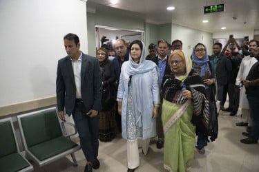 এভারকেয়ার থেকে মায়ের বাসায় জুবাইদা রহমান