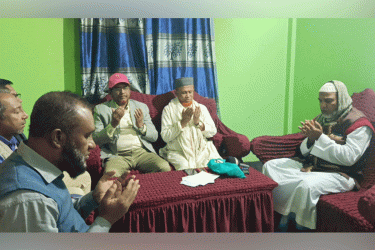 খালেদা জিয়ার রোগমুক্তি কামনায় ভোলায় দোয়া