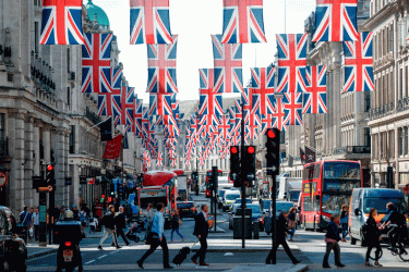 ব্রিটেন থেকে বহিষ্কার হচ্ছেন বাংলাদেশিসহ ৬০ ডেলিভারি রাইডার