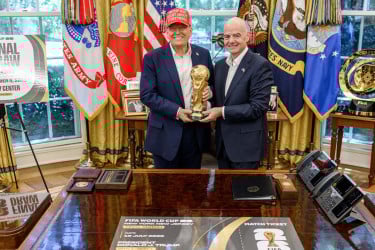 ফিফা শান্তি পুরস্কার পাচ্ছেন ডোনাল্ড ট্রাম্প