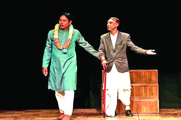 শিল্পকলায় যাত্রাপালা ‘নিহত গোলাপ’ এবং ‘আপন দুলাল’