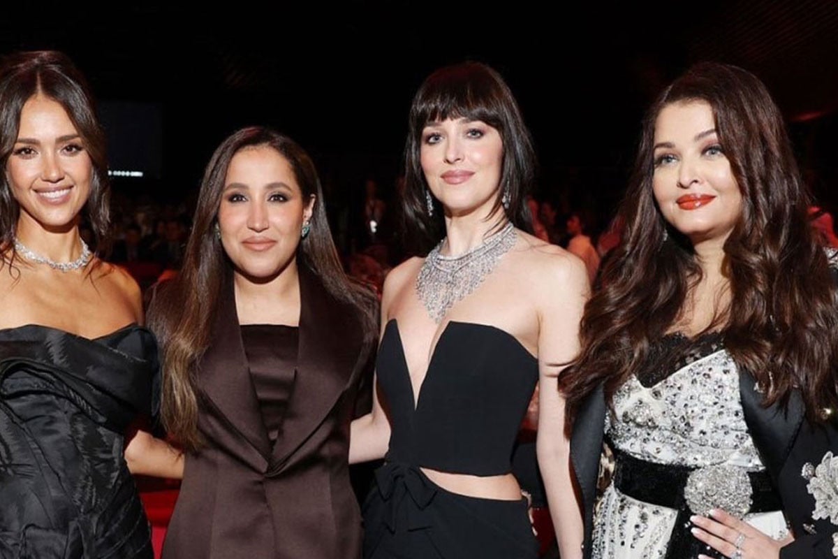 আভিজাত্যপূর্ণ লুকে রেড সি উৎসবে ঐশ্বরিয়ার ঝলক