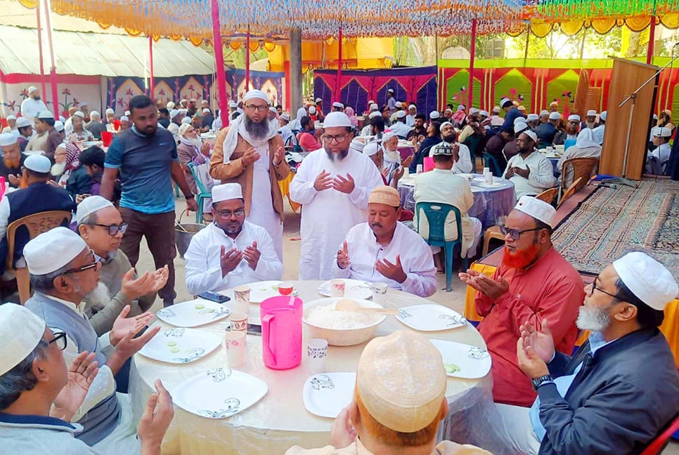 দিনাজপুরে বার্ষিক হাজি সম্মেলন