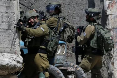 ইসরায়েলি সেনাদের গুলিতে ২ ফিলিস্তিনি নিহত