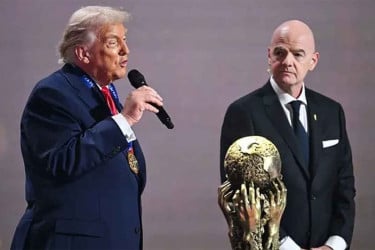 ফিফা শান্তি পুরস্কার পেয়ে যা বললেন ট্রাম্প