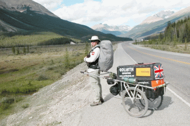 বন্ধুদের সঙ্গে বাজি, ২৭ বছর ধরে হেঁটে বিশ্বভ্রমণ শেষের পথে কার্ল বুশবি