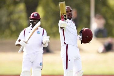 গ্রিভসের ডাবল সেঞ্চুরিতে অবিশ্বাস্য ড্র ওয়েস্ট ইন্ডিজের