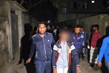 মোবাইল ও গেমসের আইডি কিনতে নিজ বাড়িতে ডাকাতির নাটক, ৩ কিশোর গ্রেফতার