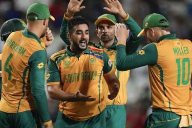 টি-টোয়েন্টি সিরিজের আগে দক্ষিণ আফ্রিকা শিবিরে বড় ধাক্কা