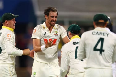 আরেকটি বড় জয়ের সুবাস পাচ্ছে অস্ট্রেলিয়া