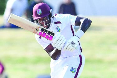 গ্রিভসের ডাবল সেঞ্চুরিতে স্মরণীয় ড্র