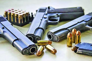 অবৈধ অস্ত্রে নিরাপত্তাশঙ্কা