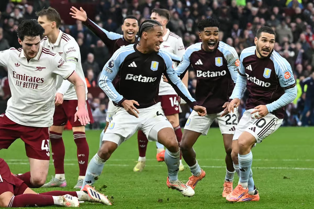 শেষ মুহূর্তের নাটকীয়তায় আর্সেনালকে হারাল অ্যাস্টন ভিলা