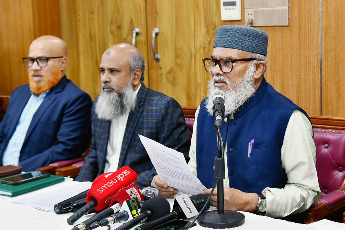 বায়তুল মোকাররম মসজিদে ইবাদতবান্ধব ধর্মীয় আবহ তৈরি হয়েছে: ধর্ম উপদেষ্টা