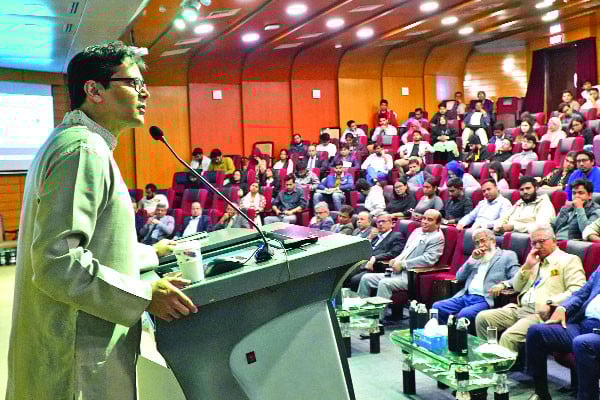 এনএসইউতে লুৎফে সিদ্দিকীর পাবলিক লেকচার