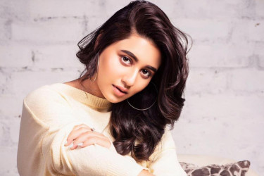 বানান ভুলের জন্য ক্ষমা চাইলেন ‘প্রফেসর বিদ্যা’