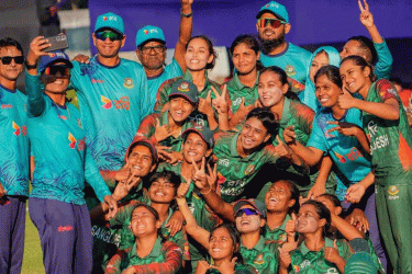 পাকিস্তানকে হারিয়ে সিরিজে এগিয়ে গেল বাংলাদেশ