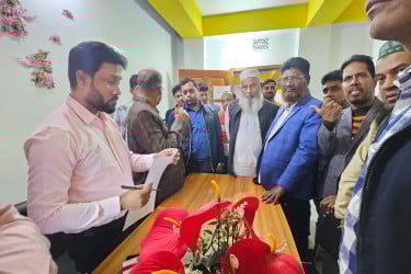 শ্রীপুরে অনুমোদনহীন হাসপাতাল পরিচালনায় জরিমানা