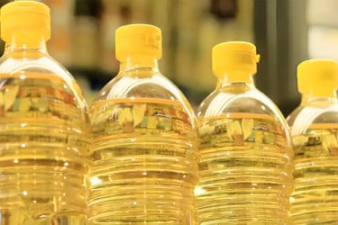 বাড়ল ভোজ্যতেলের দাম, কাল থেকে কার্যকর