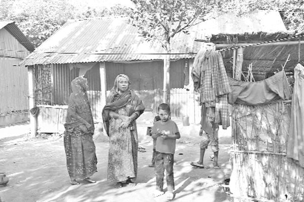 গুচ্ছ গ্রামে মানবেতর জীবন